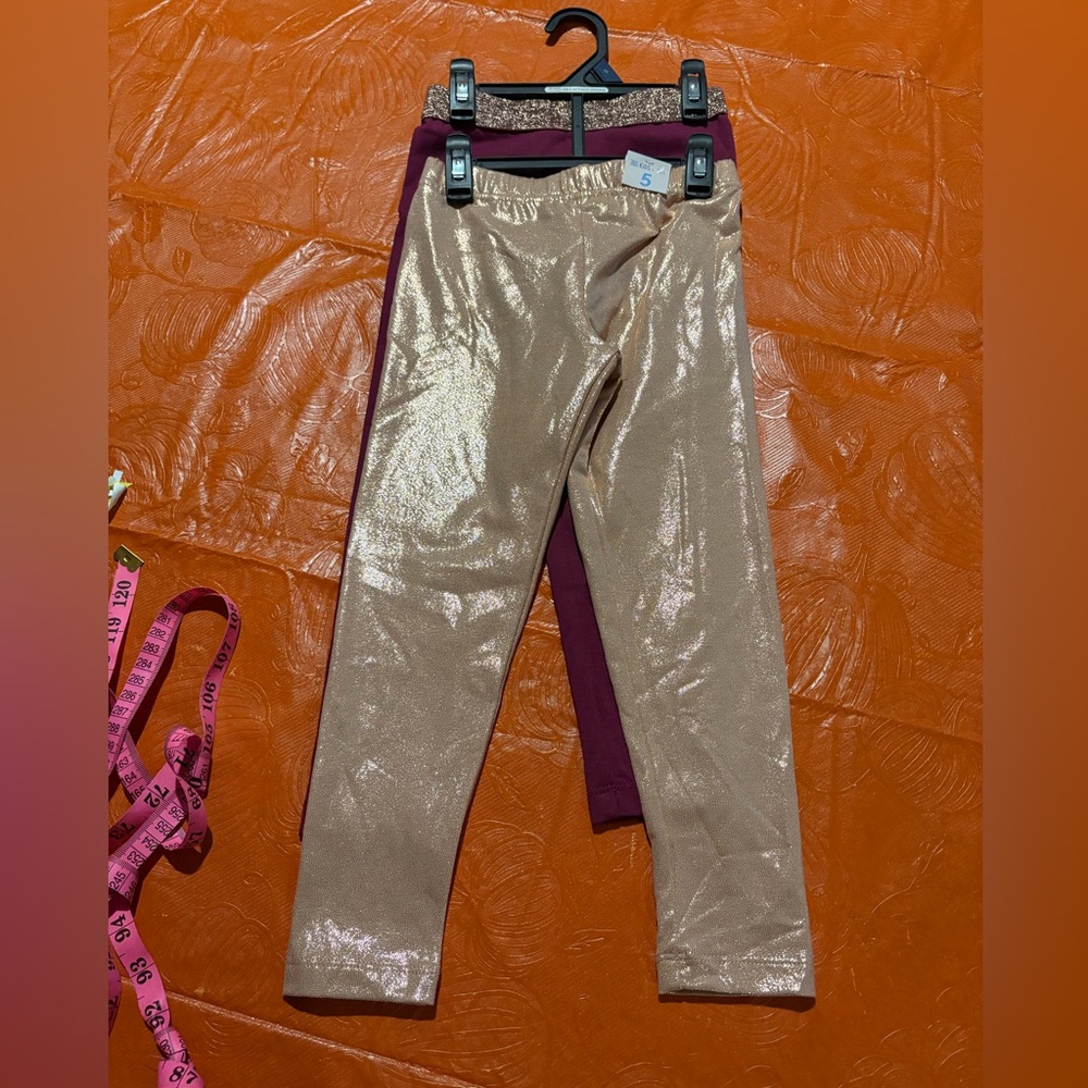 NWT girls sz 6 2 pack of leggings H38